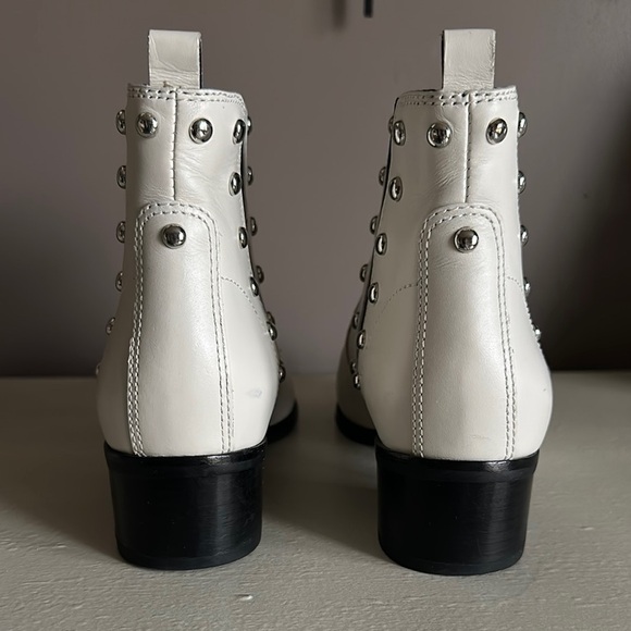 Marc Fisher White Yente Chelsea Boot Western, Stud Accents, Scalloped Stitching - Picture 3 of 10